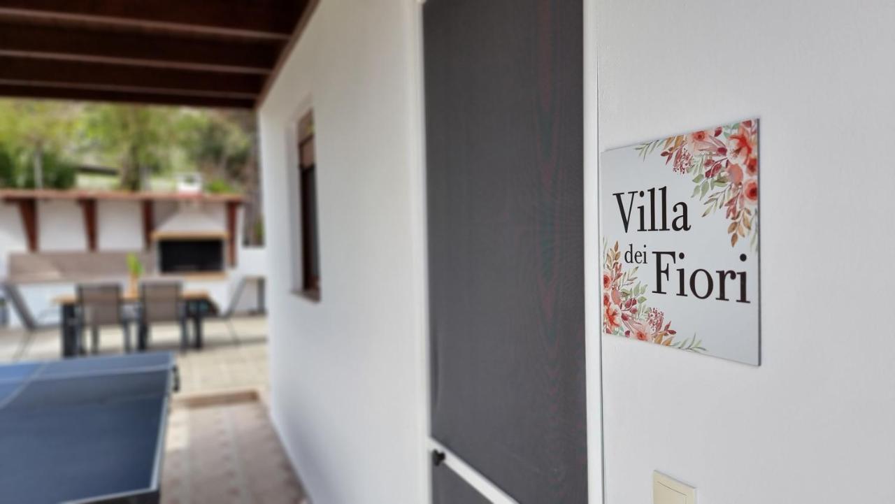 Villa Dei Fiori Kiotari Buitenkant foto